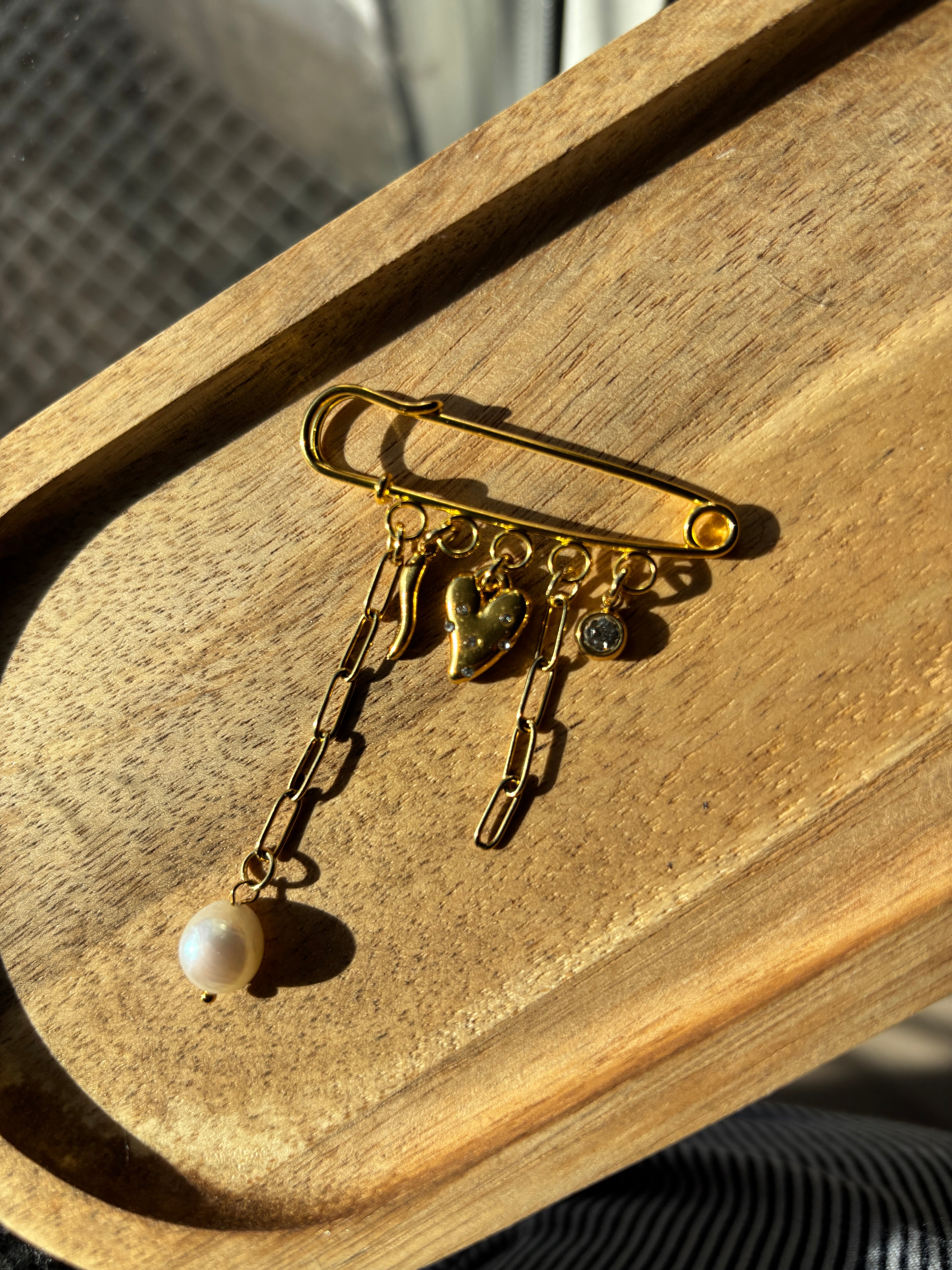 Broche personnalisable (5 charms)