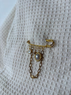Broche bianca