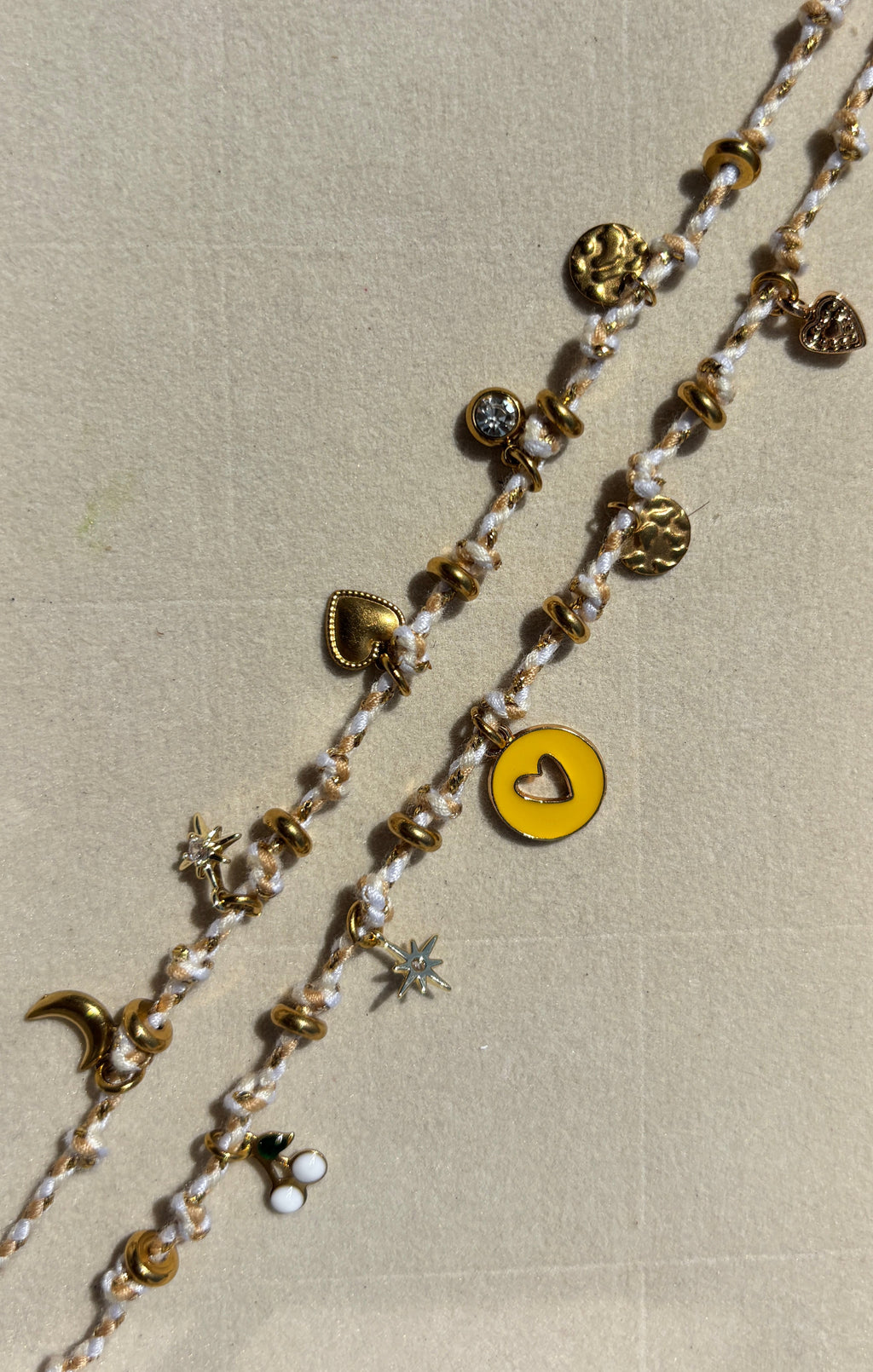 Bracelet cordon 5 charms